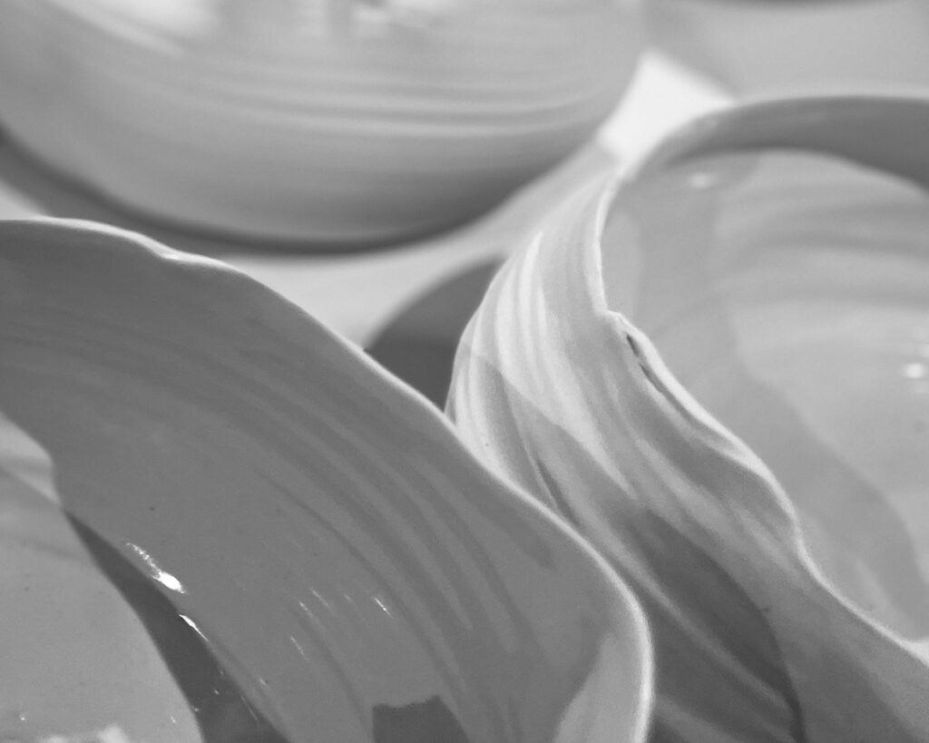 Petra LIndenbauer, White Porcelain Containers, 2026, Foto: © P. Lindenbauer